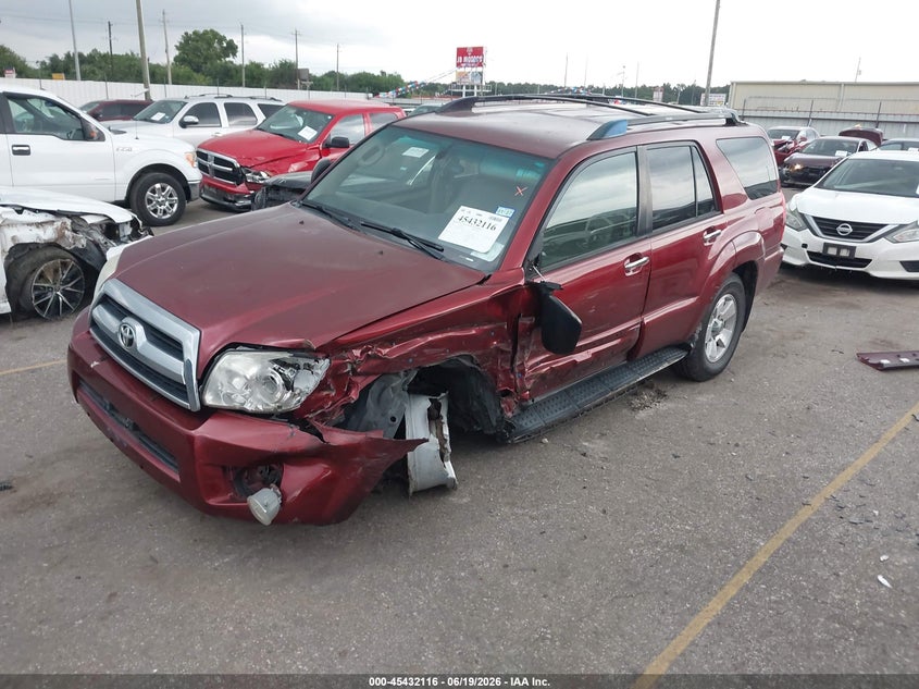 2006 Toyota 4runner VIN JTEZU14R768043038 IAAI salvage auction — LEFT FRONT, Salvage (Texas), sold $2,500 on 2026-07-29 (photo 2)
