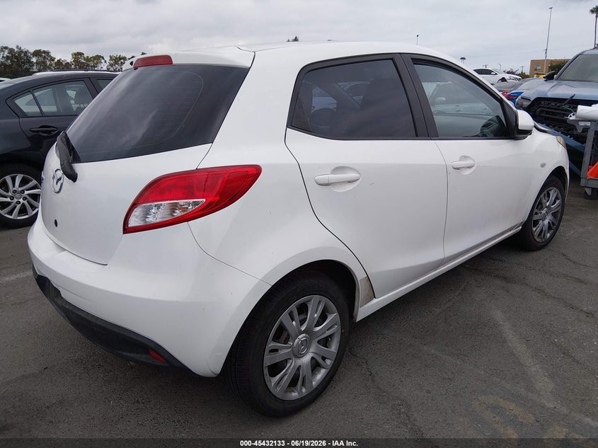 2014 Mazda 2 VIN JM1DE1KZ3E0178853 IAAI salvage auction — LEFT FRONT, Salvage (California), sold $800 on 2026-07-23 (photo 4)