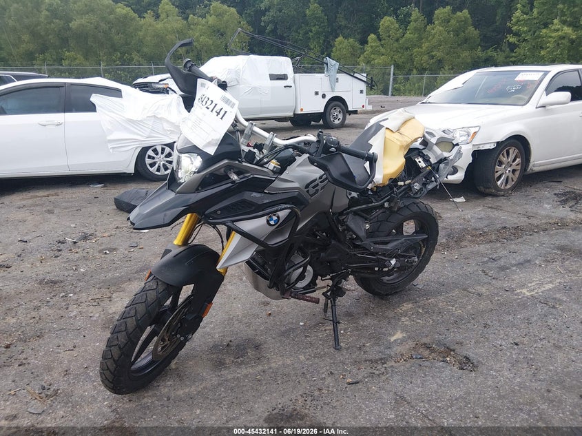 2018 BMW G 310 VIN WB30G1201JR824508 IAAI salvage auction — ROLLOVER, Salvage (Mississippi), sold $375 on 2026-07-15 (photo 2)