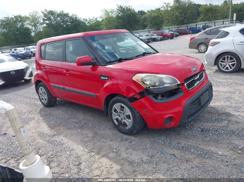 2013 Kia Soul VIN KNDJT2A56D7624562 IAAI salvage auction — RIGHT FRONT, Rebuildable (Florida), sold $325 on 2026-07-09 (photo 1)