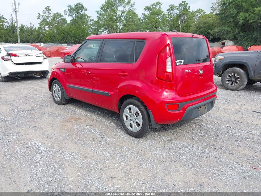 2013 Kia Soul VIN KNDJT2A56D7624562 IAAI salvage auction — RIGHT FRONT, Rebuildable (Florida), sold $325 on 2026-07-09 (photo 3)