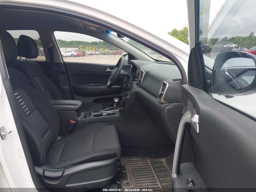 2018 Kia Sportage VIN KNDPMCACXJ7426686 IAAI salvage auction — LEFT FRONT, Salvage Title, sold $3,450 on 2026-07-21 (photo 5)