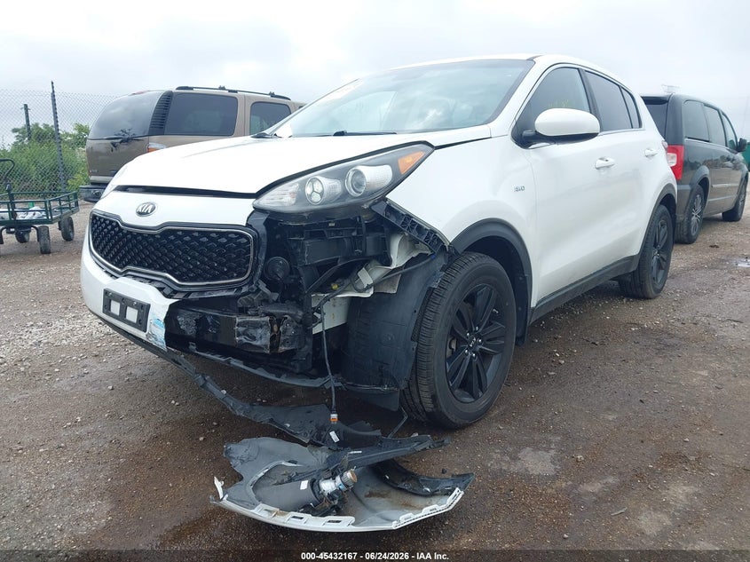 2018 Kia Sportage VIN KNDPMCACXJ7426686 IAAI salvage auction — LEFT FRONT, Salvage Title, sold $3,450 on 2026-07-21 (photo 6)