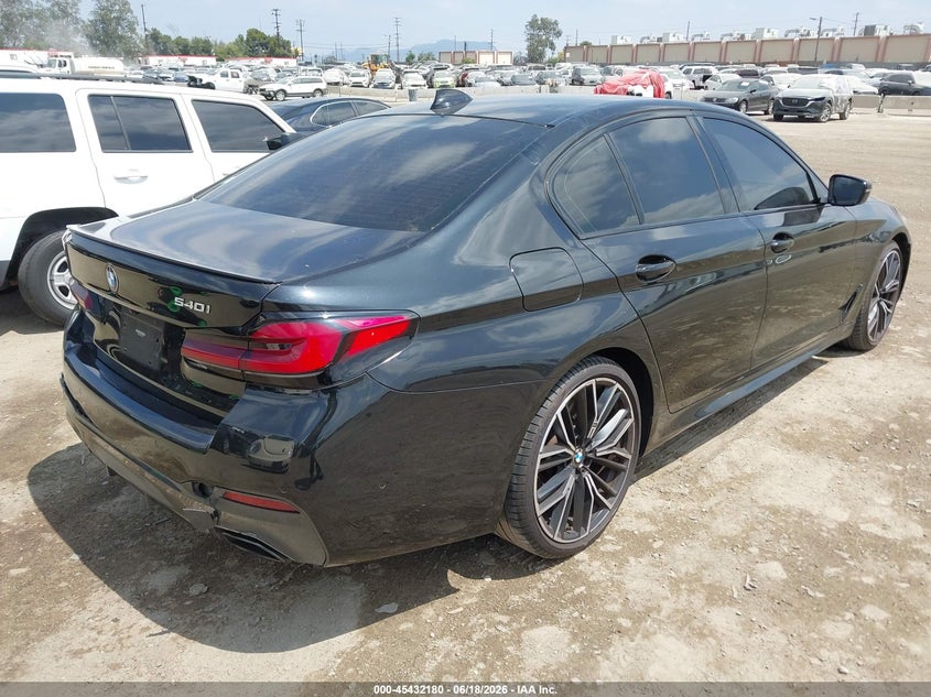 2023 BMW 5er VIN WBA53BJ06PWY13676 IAAI salvage auction — LEFT SIDE, Salvage Title, sold $19,800 on 2026-08-03 (photo 4)