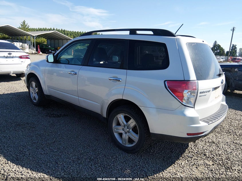2010 Subaru Forester VIN JF2SH6CC8AH805792 IAAI salvage auction — NORMAL WEAR, Clear - Public Restricted (Oregon), sold $2,850 on 2026-07-13 (photo 3)