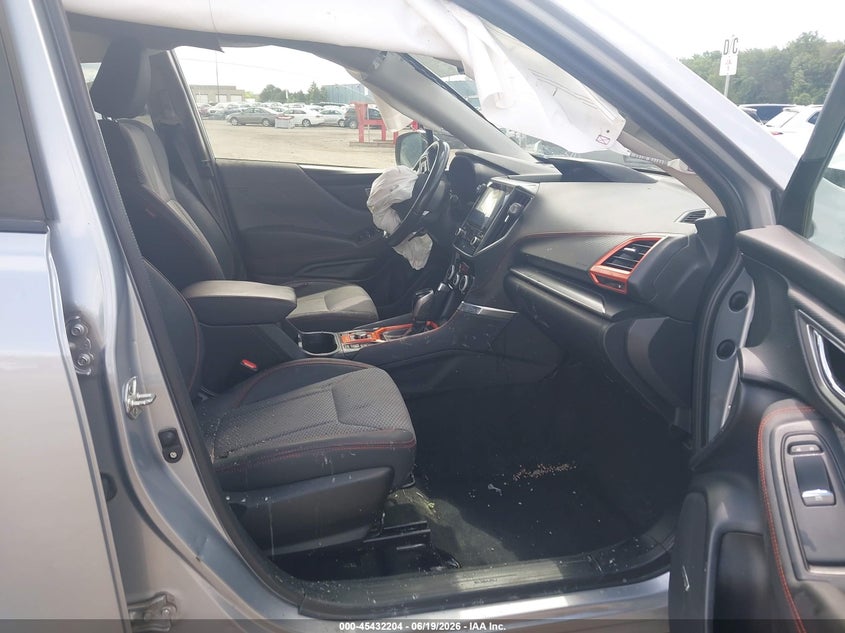 2021 Subaru Forester VIN JF2SKARC6MH448807 IAAI salvage auction — FRONT & REAR, Salvage Title, sold $1,600 on 2026-07-30 (photo 5)