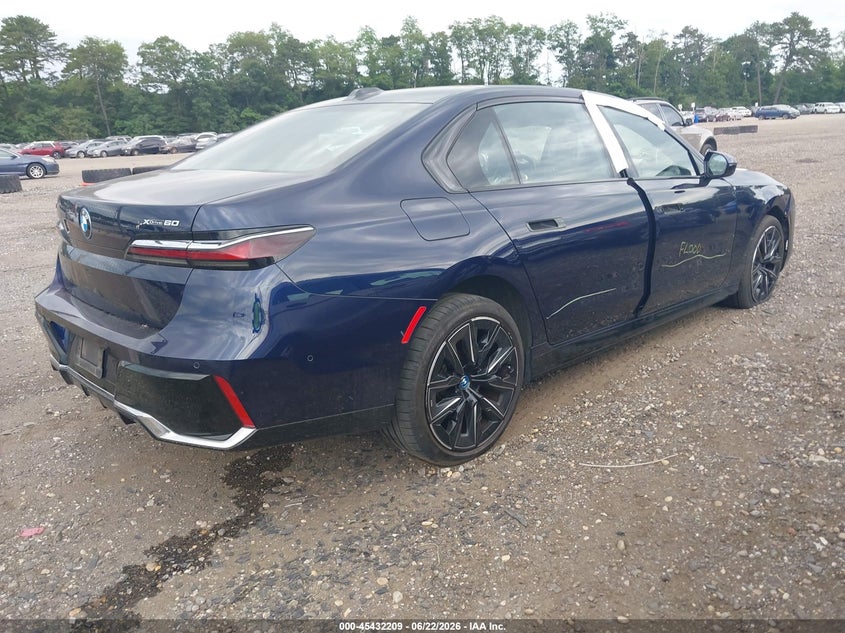 2023 BMW I7 VIN WBY53EJ07PCN87734 IAAI salvage auction — WATER/FLOOD, Salvage Title, sold $29,050 on 2026-08-24 (photo 4)