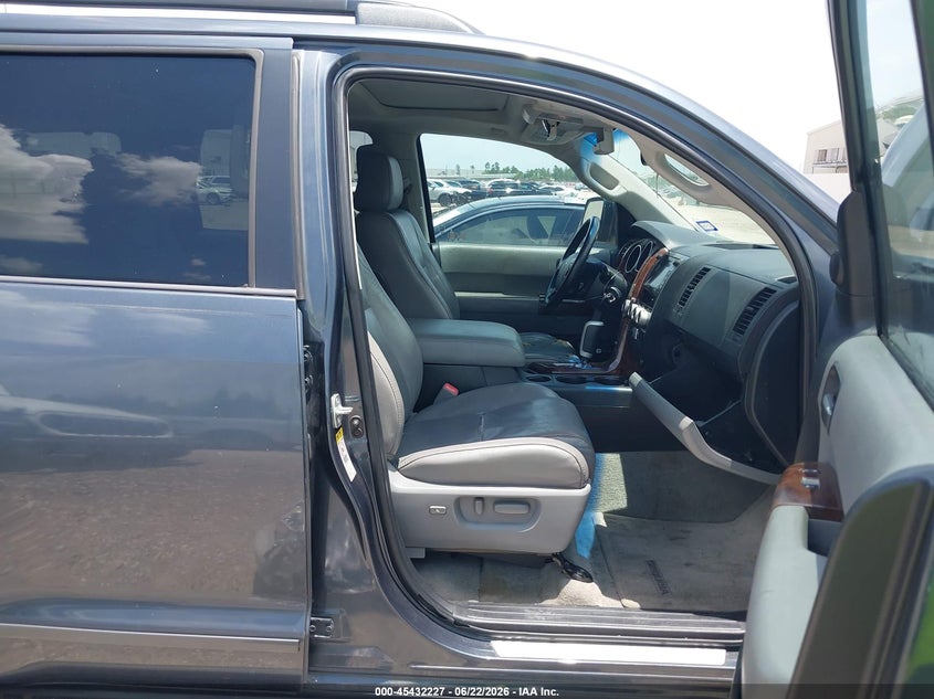 2008 Toyota Sequoia VIN 5TDBY67A78S021391 IAAI salvage auction — RIGHT FRONT, Original (Texas), sold $2,500 on 2026-07-09 (photo 5)