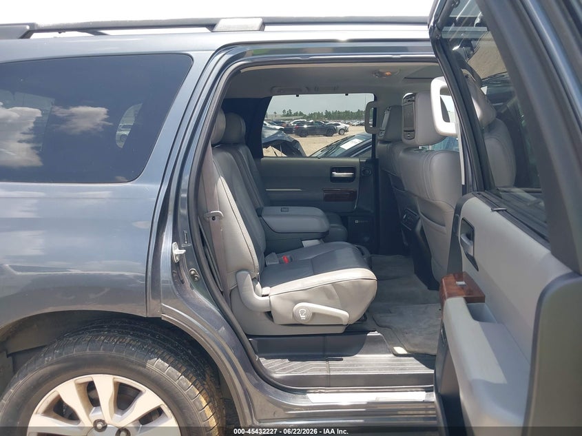 2008 Toyota Sequoia VIN 5TDBY67A78S021391 IAAI salvage auction — RIGHT FRONT, Original (Texas), sold $2,500 on 2026-07-09 (photo 8)