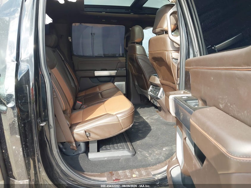 2024 Ford F250 VIN 1FT8W2BM1REF36470 IAAI salvage auction — ROLLOVER, Salvage Title, sold $24,500 on 2026-09-15 (photo 7)