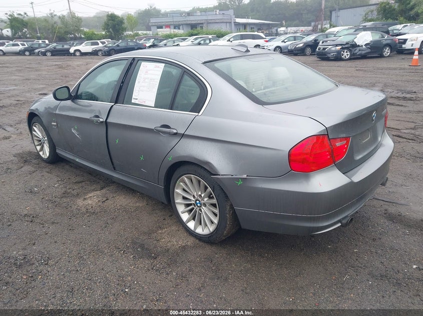2011 BMW 3 series VIN WBAPL5G59BNN21936 IAAI salvage auction — LEFT SIDE, Salvage (Rhode Island), sold $375 on 2026-08-04 (photo 3)