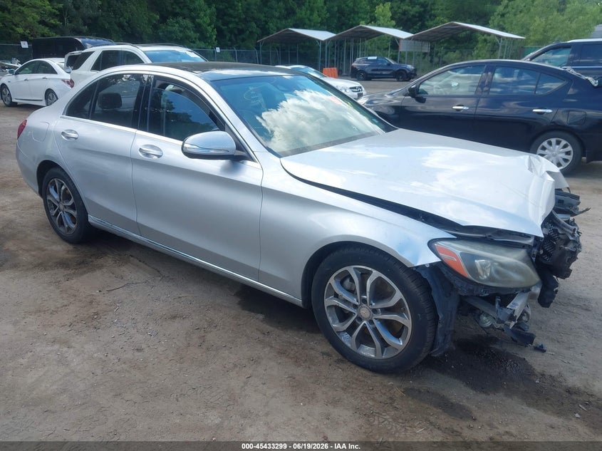 2015 Mercedes-benz C-klasse VIN 55SWF4JBXFU046878 IAAI salvage auction — BIOHAZARD/CHEMICAL, Salvage Title, sold $1,400 on 2026-07-23 (photo 1)