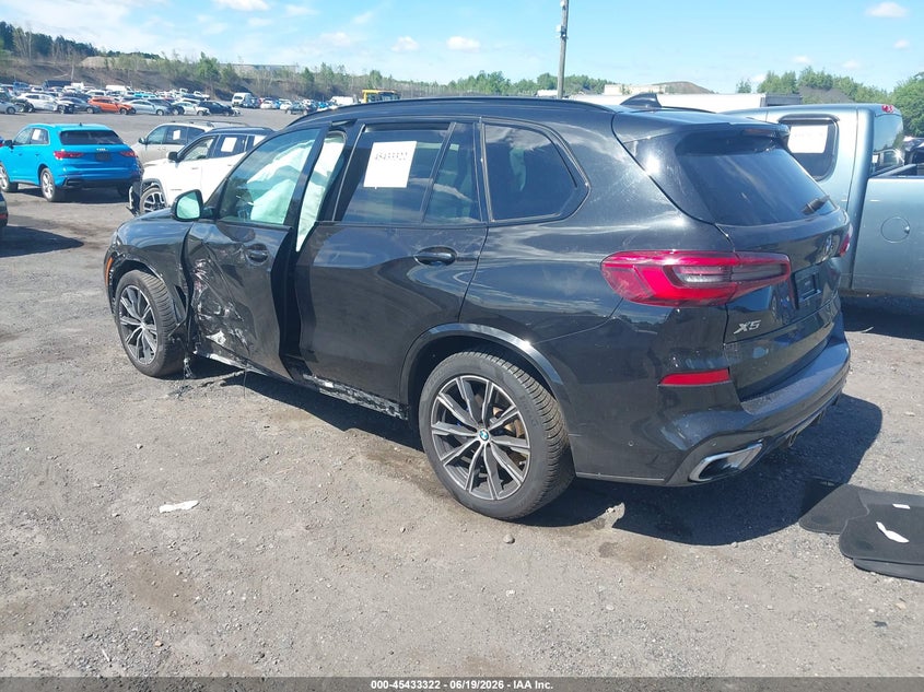 2019 BMW X5 VIN 5UXCR6C51KLL01504 IAAI salvage auction — SIDE, Salvage (Pennsylvania), sold $17,100 on 2026-07-25 (photo 3)