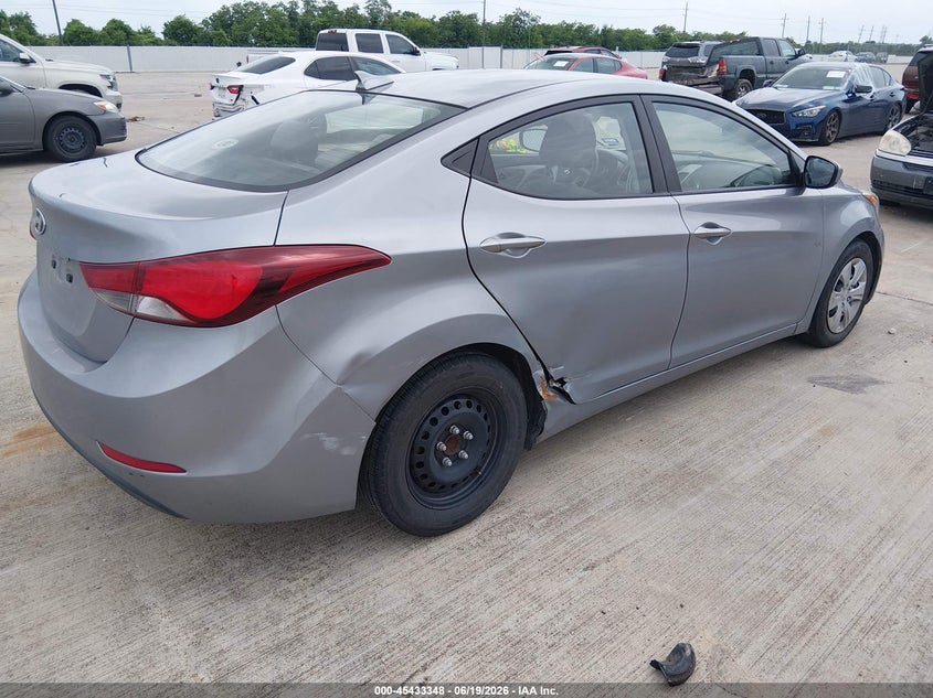 2016 Hyundai Elantra VIN 5NPDH4AE4GH741535 IAAI salvage auction — RIGHT SIDE, Salvage (Texas), sold $1,350 on 2026-07-10 (photo 4)