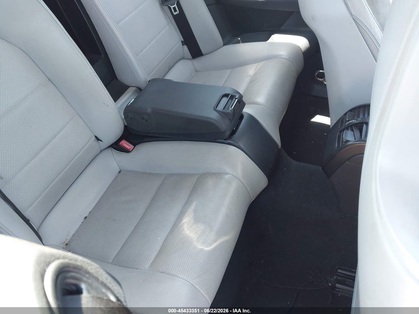 2014 Mercedes-benz E-klasse VIN WDDKK5KF1EF248639 IAAI salvage auction — REAR END, Salvage Title, sold $1,100 on 2026-07-30 (photo 8)