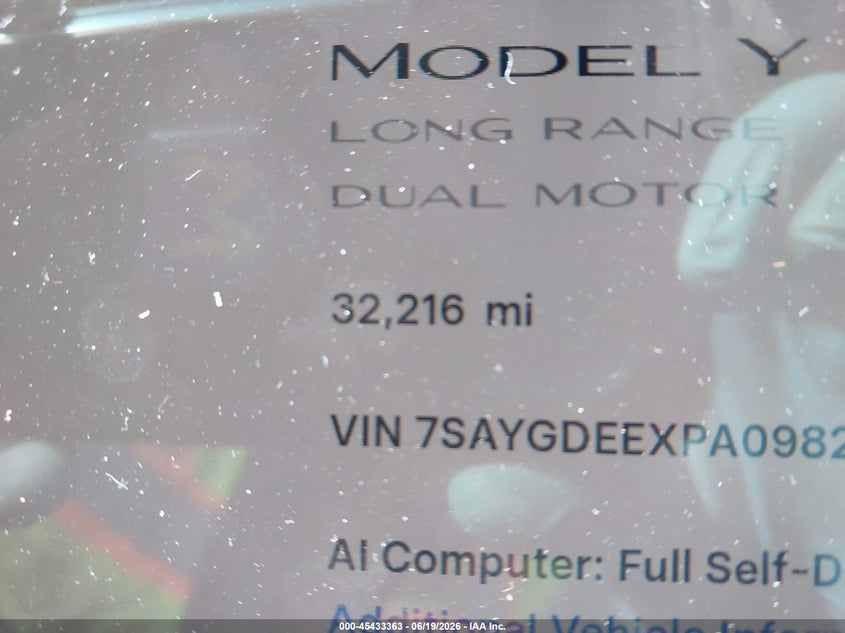 2023 Tesla Model y VIN 7SAYGDEEXPA098203 IAAI salvage auction — RIGHT FRONT, Salvage (Texas), sold $9,500 on 2026-07-16 (photo 7)