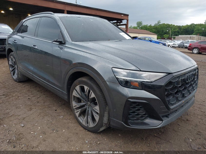 2025 Audi Q8 VIN WA1EVBF1XSD008342 — IAAI salvage auction photo
