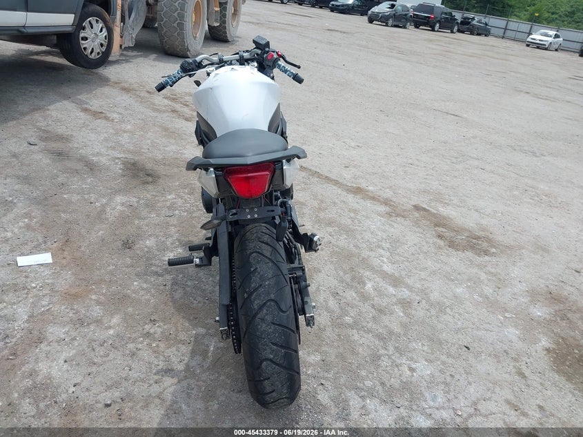 2012 Yamaha Fz VIN JYARJ18E3CA008386 IAAI salvage auction — SIDE, Salvage (Oklahoma), sold $1,375 on 2026-07-15 (photo 6)