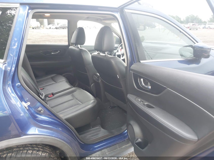 2018 Nissan Rogue VIN JN8AT2MVXJW354706 IAAI salvage auction — FRONT END, Clear (Indiana), sold $3,900 on 2026-07-22 (photo 8)