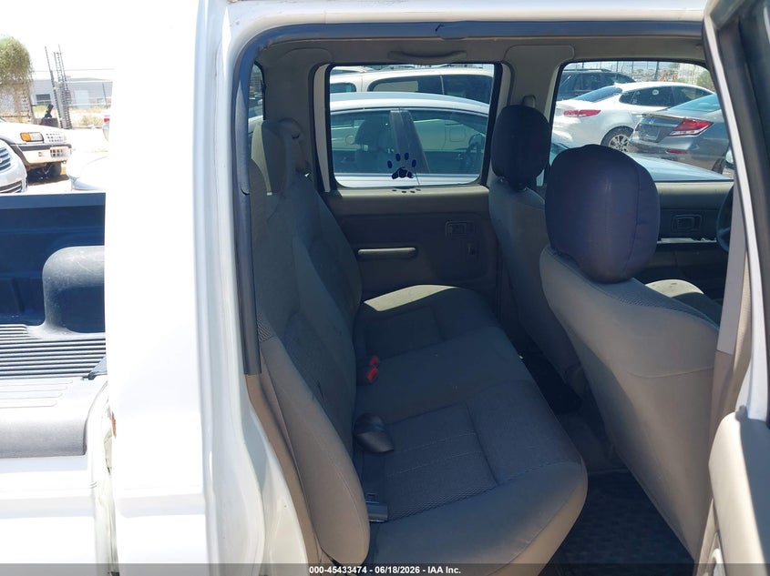 2004 Nissan Navara (frontier) VIN 1N6ED27T24C445413 IAAI salvage auction — NORMAL WEAR, Clear-Dealer Only (Arizona), sold $1,525 on 2026-07-09 (photo 8)