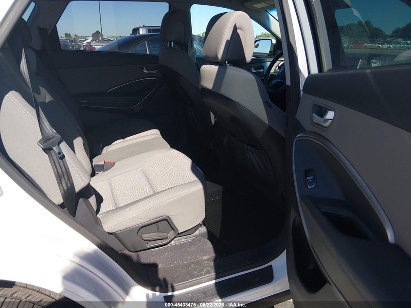 2017 Hyundai Santa fe VIN KM8SMDHF1HU255141 IAAI salvage auction — ENGINE DAMAGE, Clear (Minnesota), sold $2,250 on 2026-07-13 (photo 8)