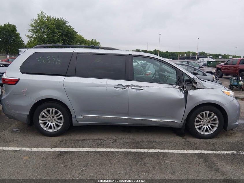 2016 Toyota Sienna VIN 5TDYK3DC2GS741051 IAAI salvage auction — RIGHT SIDE, Salvage (New Jersey), sold $4,600 on 2026-07-27 (photo 6)