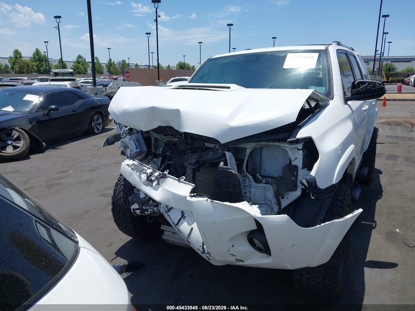 2018 Toyota 4runner VIN JTEBU5JR5J5524266 IAAI salvage auction — FRONT & REAR, Salvage Title, sold $6,550 on 2026-07-17 (photo 6)