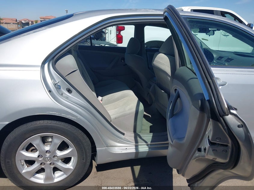 2007 Toyota Camry VIN 4T1BE46K27U111044 IAAI salvage auction — RIGHT FRONT, Salvage (Arizona), sold $750 on 2026-07-11 (photo 8)