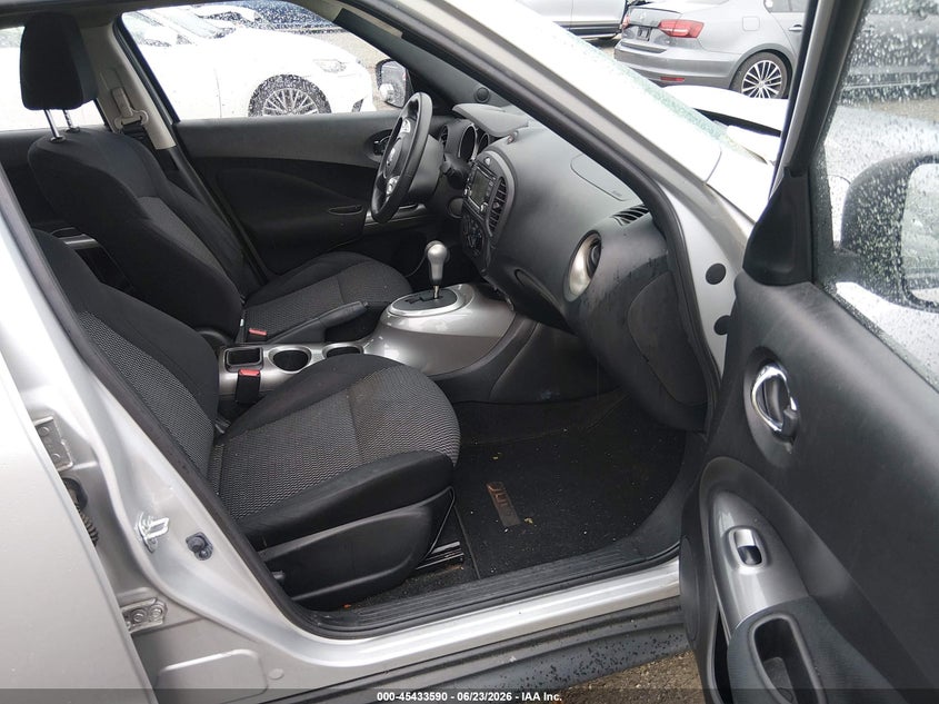 2015 Nissan Juke VIN JN8AF5MV6FT556735 IAAI salvage auction — REAR END, Salvage (Pennsylvania), sold $950 on 2026-07-17 (photo 5)