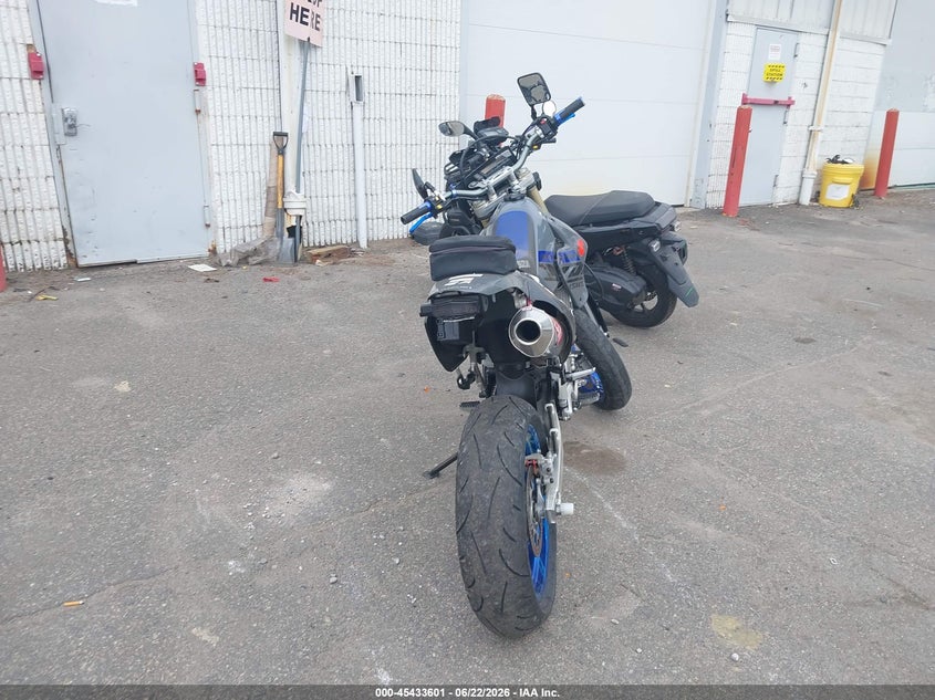 2020 Suzuki Dr-z400 VIN JS1SK44A9L7102142 IAAI salvage auction — FRONT END, Salvage Title, sold $1,800 on 2026-09-11 (photo 6)