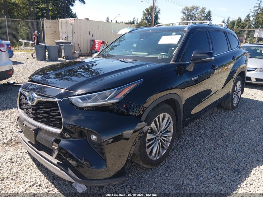 2021 Toyota Highlander VIN 5TDEBRCH5MS028496 IAAI salvage auction — RIGHT FRONT, Salvage Title, sold $16,800 on 2026-07-22 (photo 2)