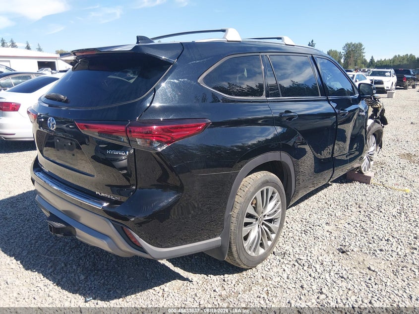 2021 Toyota Highlander VIN 5TDEBRCH5MS028496 IAAI salvage auction — RIGHT FRONT, Salvage Title, sold $16,800 on 2026-07-22 (photo 4)