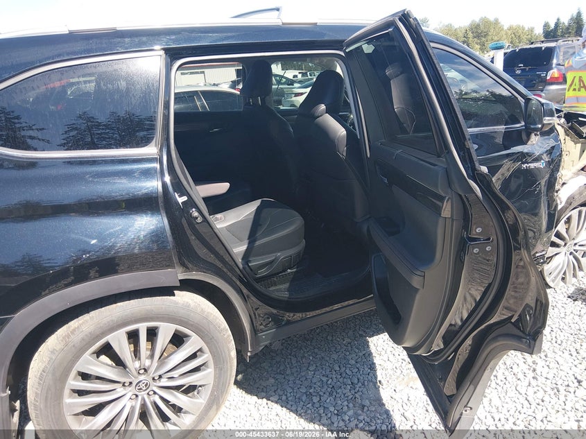 2021 Toyota Highlander VIN 5TDEBRCH5MS028496 IAAI salvage auction — RIGHT FRONT, Salvage Title, sold $16,800 on 2026-07-22 (photo 8)