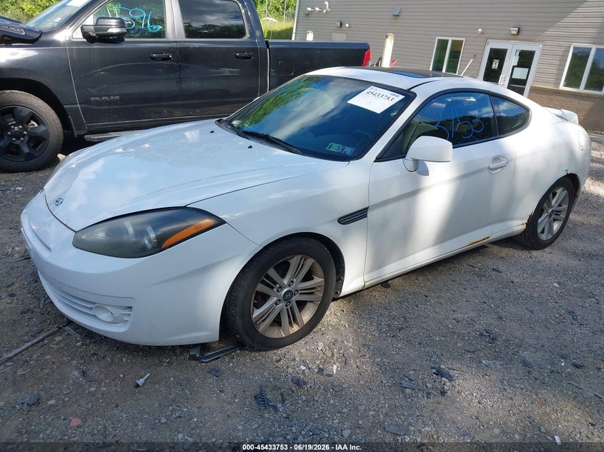 2007 Hyundai Tiburon VIN KMHHM66D17U235848 IAAI salvage auction — NORMAL WEAR, Clear (Pennsylvania), sold $375 on 2026-07-21 (photo 2)