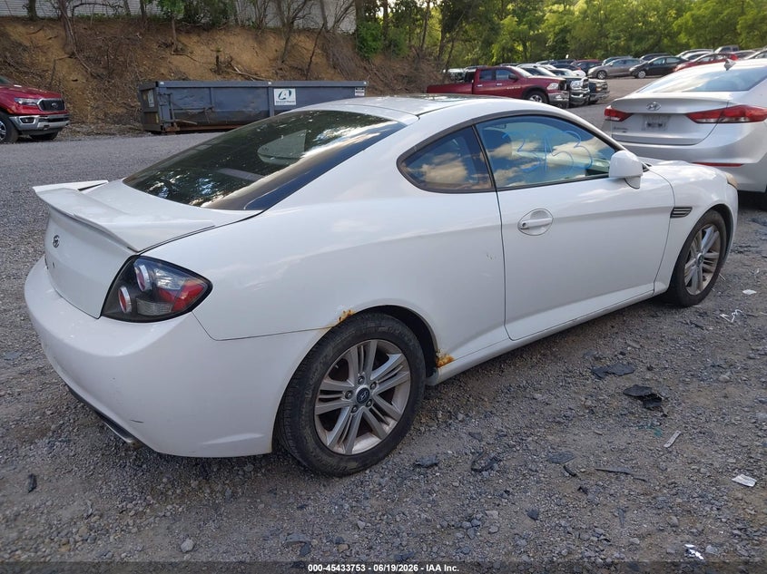 2007 Hyundai Tiburon VIN KMHHM66D17U235848 IAAI salvage auction — NORMAL WEAR, Clear (Pennsylvania), sold $375 on 2026-07-21 (photo 4)