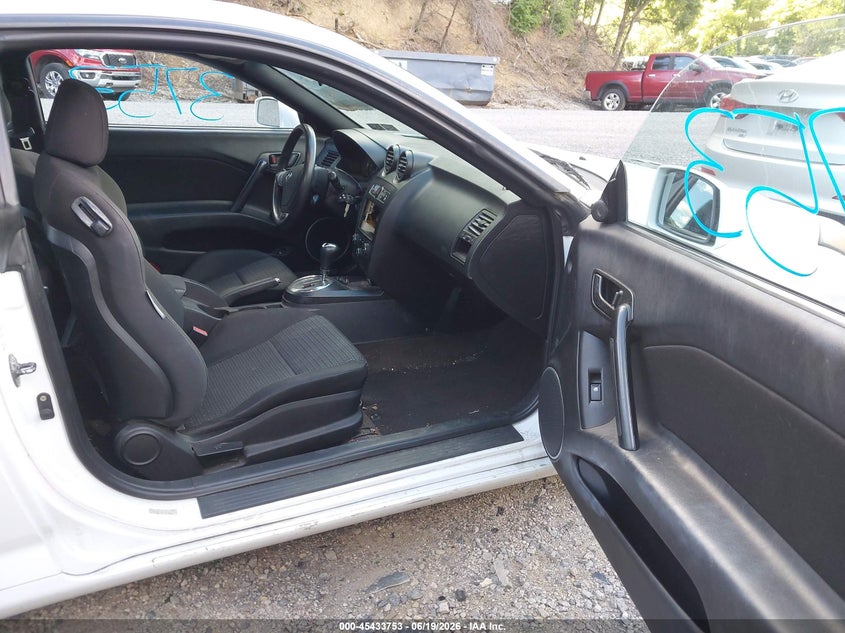 2007 Hyundai Tiburon VIN KMHHM66D17U235848 IAAI salvage auction — NORMAL WEAR, Clear (Pennsylvania), sold $375 on 2026-07-21 (photo 5)