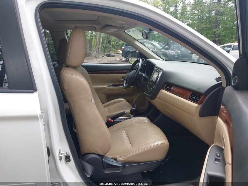 2014 Mitsubishi Outlander VIN JA4AD3A32EZ008309 IAAI salvage auction — FRONT END, Clear (Virginia), sold $550 on 2026-07-21 (photo 5)