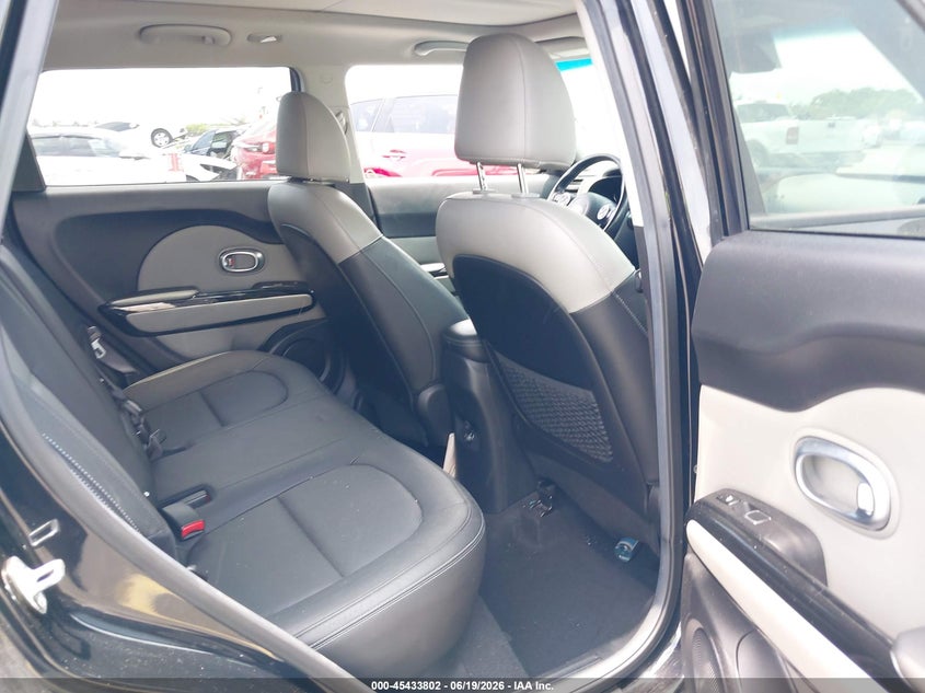 2017 Kia Soul VIN KNDJP3A52H7490214 IAAI salvage auction — FRONT END, Rebuildable (Florida), sold $1,300 on 2026-07-23 (photo 8)
