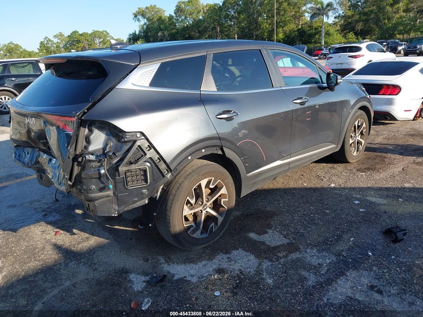 2024 Kia Sportage VIN 5XYK33DF4RG167615 IAAI salvage auction — REAR END, Rebuildable (Florida), sold $7,150 on 2026-07-29 (photo 4)
