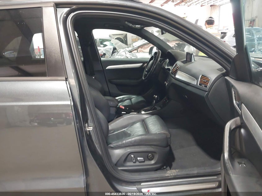 2018 Audi Q3 VIN WA1BCCFS0JR001263 IAAI salvage auction — NORMAL WEAR, Clear (North Carolina), sold $3,350 on 2026-07-09 (photo 5)