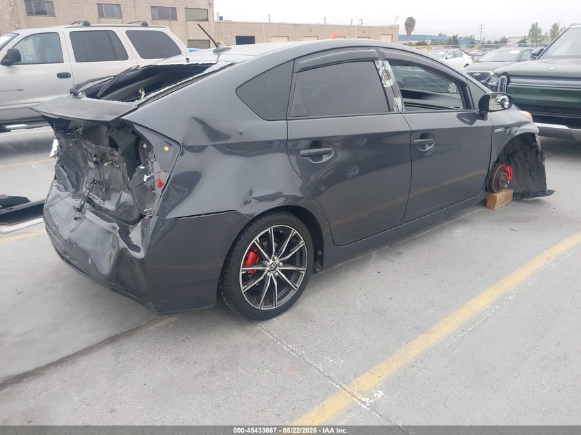 2011 Toyota Prius VIN JTDKN3DU8B5308659 IAAI salvage auction — RIGHT FRONT, Salvage (California), sold $875 on 2026-07-13 (photo 4)