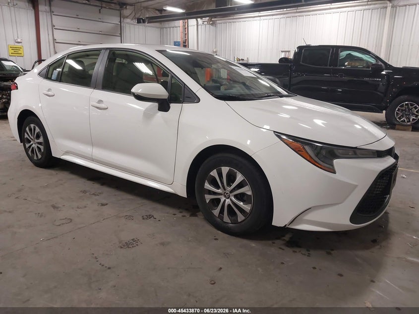2022 Toyota Corolla VIN JTDEAMDE7N3006593 IAAI salvage auction — REAR END, Salvage (Iowa), sold $7,800 on 2026-07-10 (photo 1)