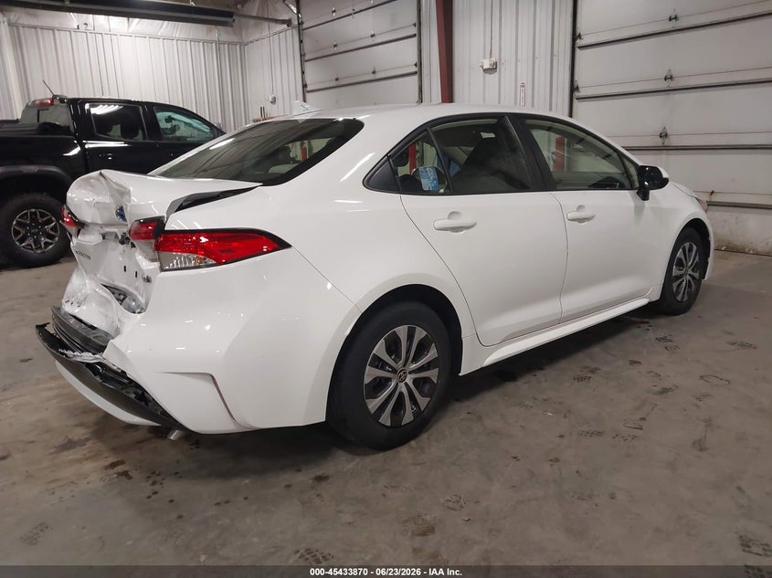 2022 Toyota Corolla VIN JTDEAMDE7N3006593 IAAI salvage auction — REAR END, Salvage (Iowa), sold $7,800 on 2026-07-10 (photo 4)
