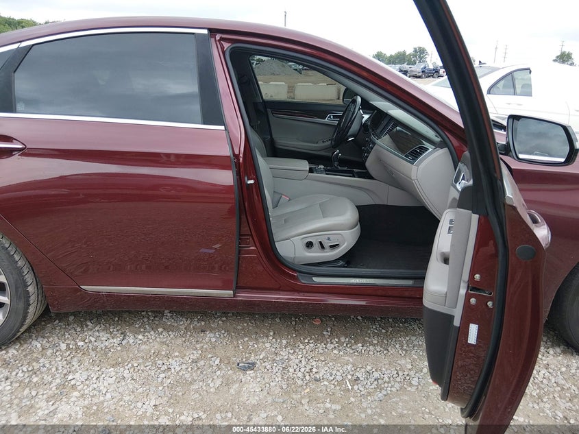 2016 Hyundai Genesis VIN KMHGN4JE7GU107613 IAAI salvage auction — FRONT END, Salvage Title, sold $2,550 on 2026-07-29 (photo 5)