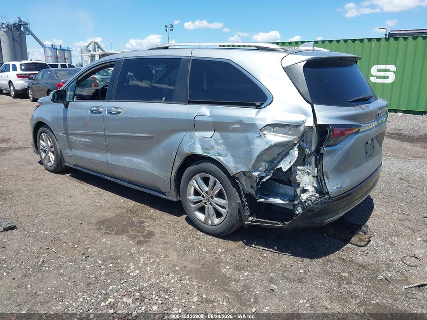 2021 Toyota Sienna VIN 5TDESKFC1MS013016 IAAI salvage auction — REAR END, Salvage Title, sold $14,500 on 2026-07-28 (photo 3)