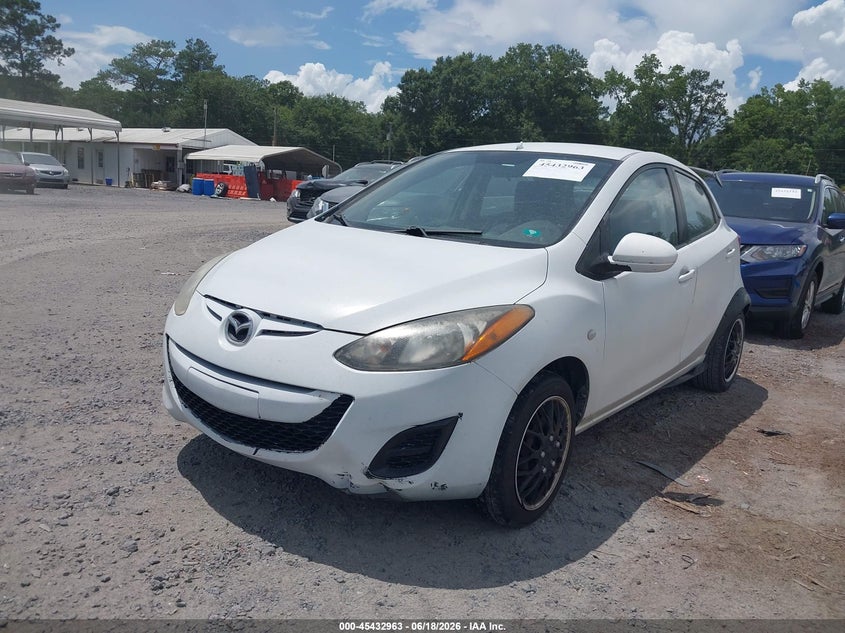 2011 Mazda 2 VIN JM1DE1HZ7B0110087 IAAI salvage auction — NORMAL WEAR, Clear (South Carolina), sold $525 on 2026-07-14 (photo 2)