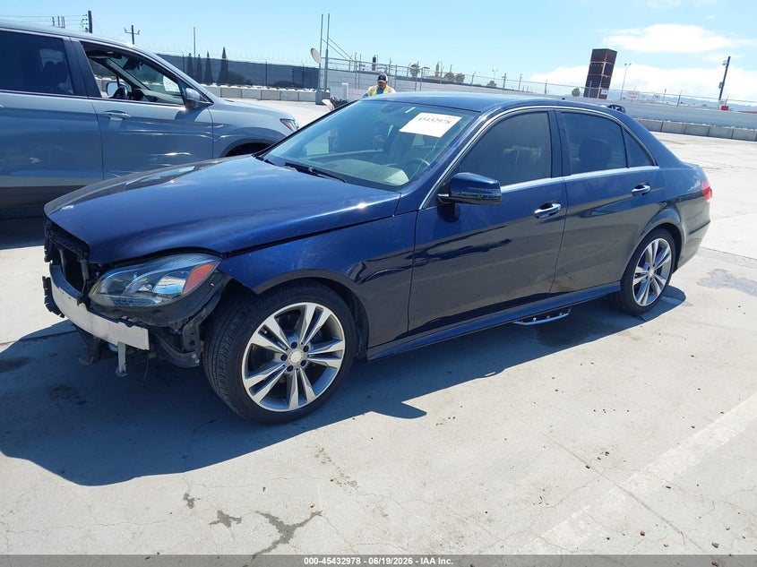 2014 Mercedes-benz E-klasse VIN WDDHF5KB2EA810217 IAAI salvage auction — FRONT END, Salvage Title, sold $4,250 on 2026-07-29 (photo 2)