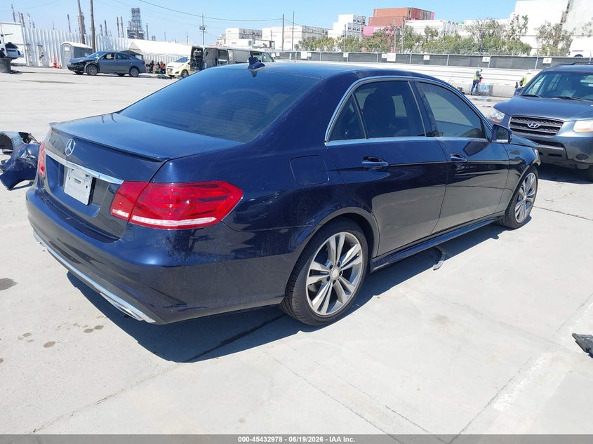 2014 Mercedes-benz E-klasse VIN WDDHF5KB2EA810217 IAAI salvage auction — FRONT END, Salvage Title, sold $4,250 on 2026-07-29 (photo 4)