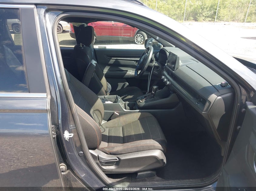 2024 Honda Cr-v VIN 7FARS6H56RE077916 IAAI salvage auction — SIDE, Salvage Title, sold $13,500 on 2026-08-02 (photo 5)