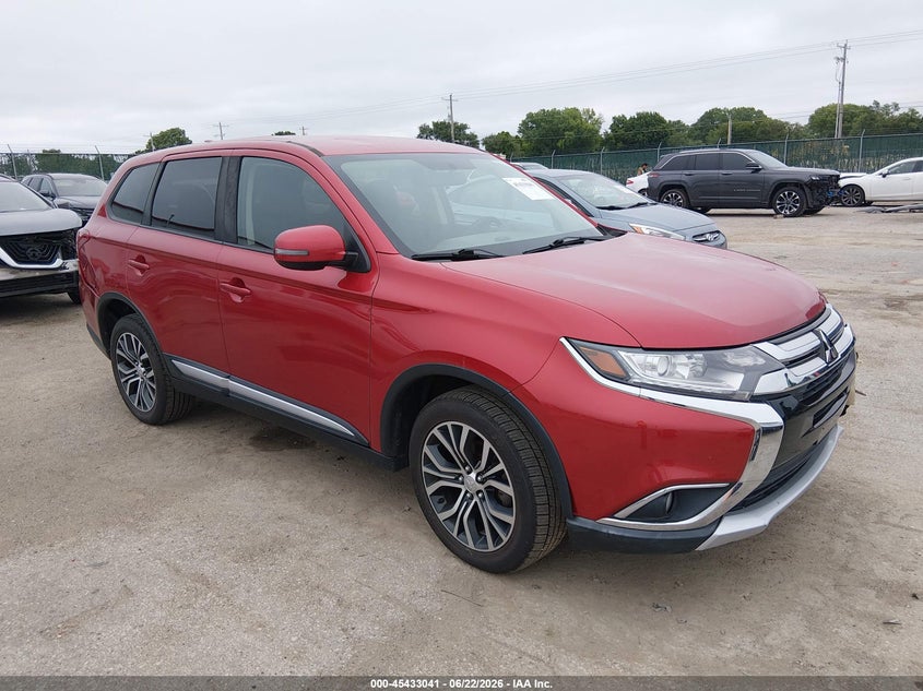 2018 Mitsubishi Outlander VIN JA4AZ3A33JZ007147 IAAI salvage auction — LEFT FRONT, Salvage (Kansas), sold $2,625 on 2026-07-31 (photo 1)